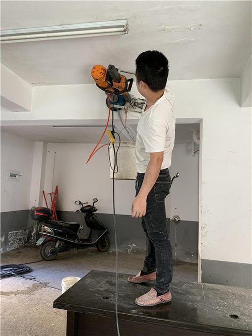 出現(xiàn)什么情況時，需要對房屋進(jìn)行檢測鑒定?